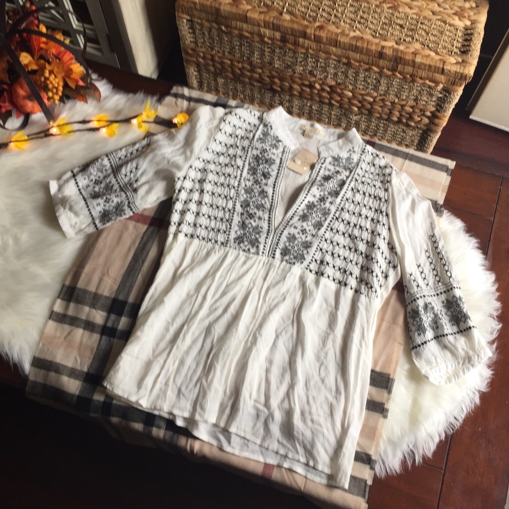 Twentyone Embroidered Woven Blouse Sz S